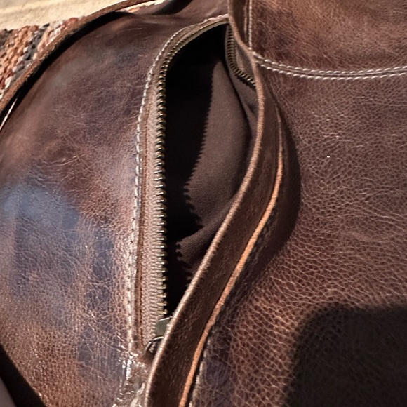 BED STU TAHITI LEATHER BAG - Picture 8 of 11